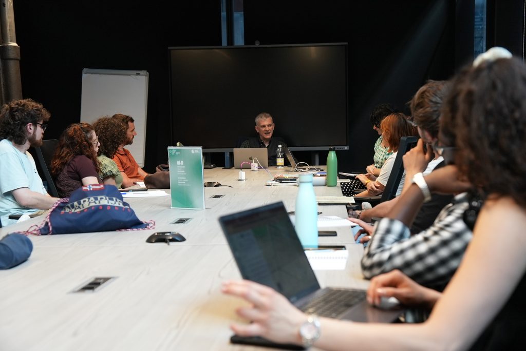 PAPER STREET, PROSEGUONO LE LEZIONI ALLE OGR TORINO